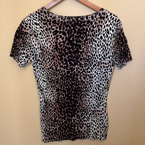 Leopard Cache sweater Size medium - Picture 2 of 4